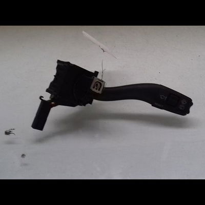 Commande essuie glace Audi A3 (8P1) 1.9 tdi (2003-2010) 3 portes