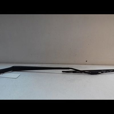 Bras essuie-glace avant droit Toyota AVENSIS Break (_T25_) 2.0 d-4d (cdt250_) (2003-2008)