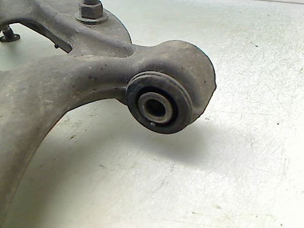 Triangle inf avd Renault CLIO III (BR0-1, CR0-1) 2.0 16v sport (cr0n, cr1p) (2006-2012)