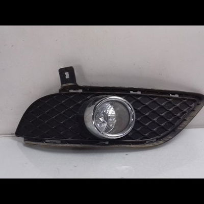 Phare antibrouillard avant droit Mercedes-benz CLASSE B Sports Tourer (W246, W242) B 200 cdi (246.201) (2011-2014)
