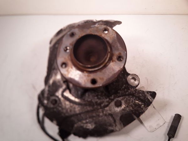 Fusee avg Bmw 1 (E87) 118 d (2004-2007)