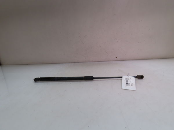 Verin droit hayon Mercedes-benz CLASSE A (W176) A 200 cdi (176.001) (2012-2014)