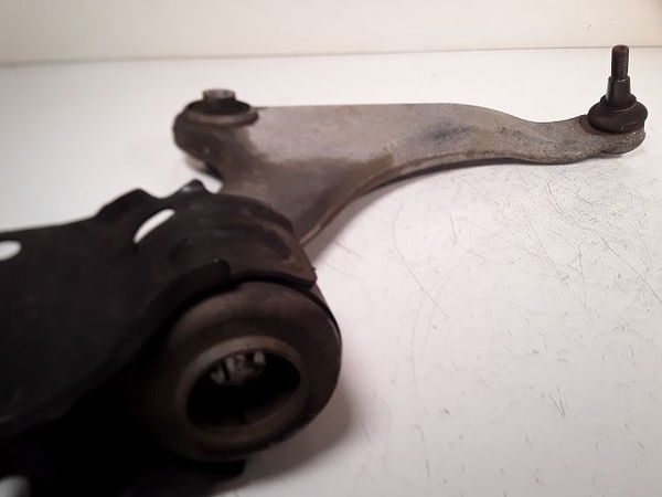 Triangle inf avd Volvo V60 I (155) 1.6 drive (2011-2015)
