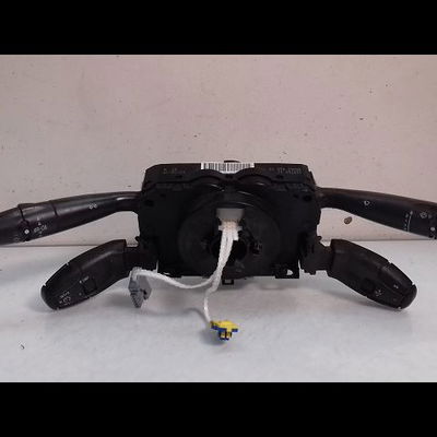 Commande essuie glace Dacia DUSTER (HS_) 1.5 dci (hsmc) (2010-2018)