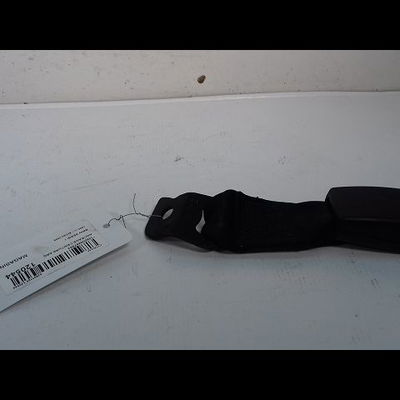 Ancrage ceinture arrière gauche Bmw 1 (E81) 118 d (2006-2011) 3 portes