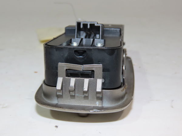 Commande lève-glace porte avant gauche Jaguar XF I (X250) 2.7 d (2008-2015)