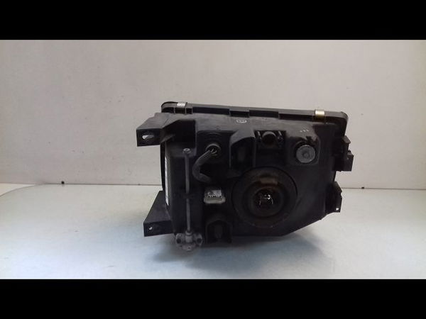 Phare droit Mitsubishi PAJERO II (V3_W, V2_W, V4_W) 2.5 td 4wd (v24c, v24w) (1990-1999)