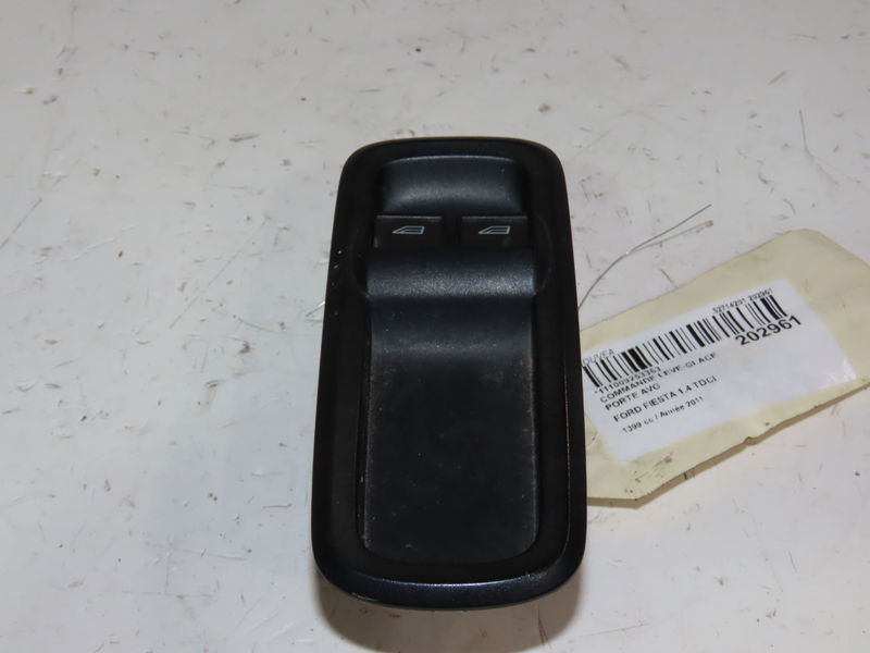 Commande lève-glace porte avant gauche Ford FIESTA VI (CB1, CCN) 1.4 tdci (2010-2012) 3 portes
