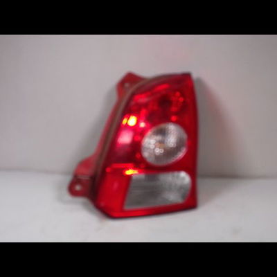 Feu arrière droit Nissan PIXO (UA0) 1.0 (2009) 5 portes