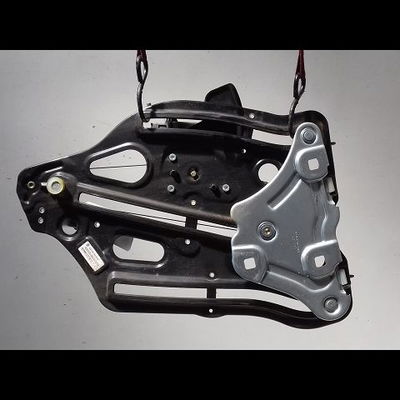 Mecanisme ouverture glace custode arrière droit Renault MEGANE CC (EZ0-1_) 1.5 dci (ez09, ez1g, ez0d, ez14) (2010)
