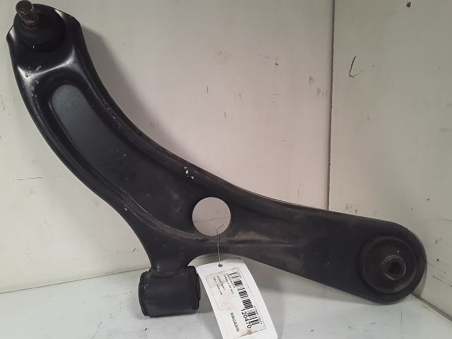 Triangle inf avd Suzuki SWIFT III (MZ, EZ) 1.3 (rs 413) (2005)