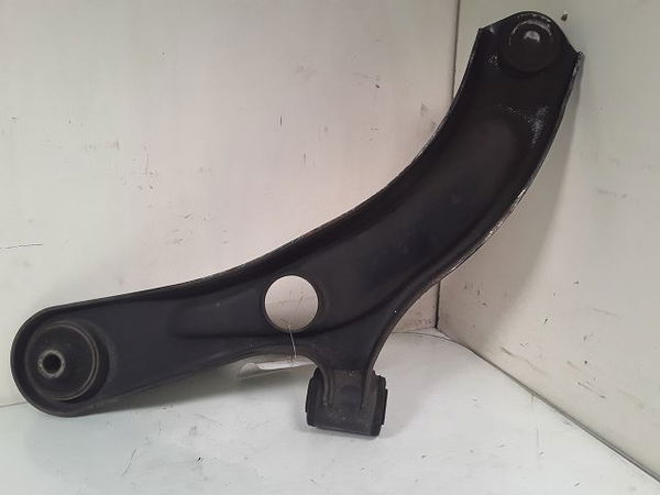 Triangle inf avd Suzuki SWIFT III (MZ, EZ) 1.3 (rs 413) (2005)