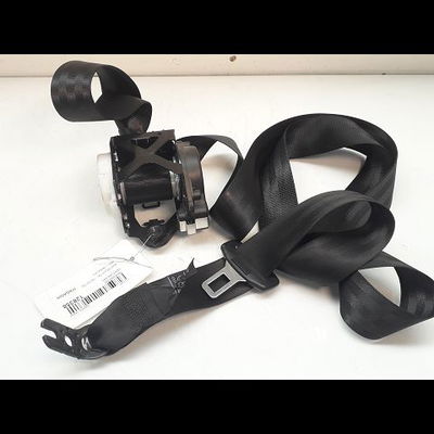 Ceinture arrière gauche Audi Q3 (8UB, 8UG) 2.0 tdi (2011-2018)