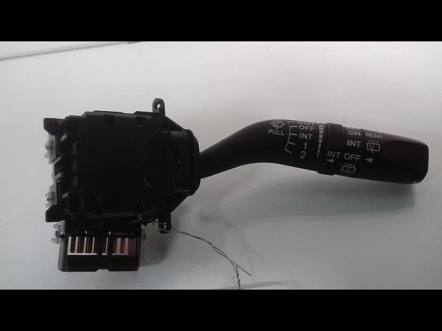 Commande essuie glace Mazda 6 Hatchback (GG) 2.0 (gges) (2002-2007)