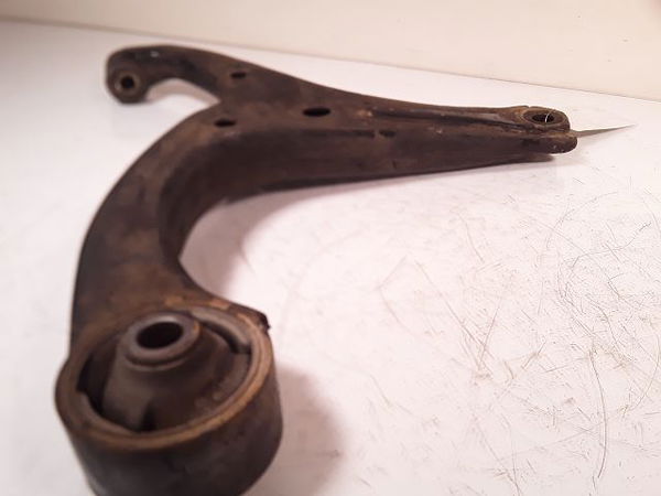 Triangle inf avg Kia RIO II (JB) 1.5 crdi (2005-2011)