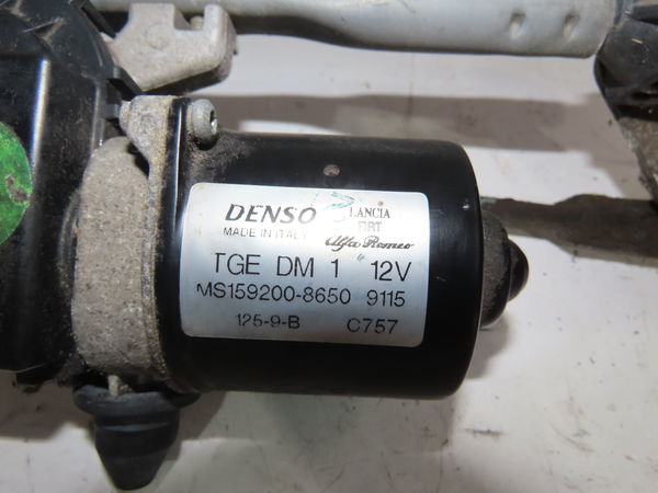 Moteur essuie-glace avant Fiat 500 (312_) 1.2 (312axa1a) (2007) 3 portes