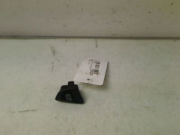 Commande lève-glace porte avant gauche Ford KA (RU8) 1.2 (2008-2016) 3 portes