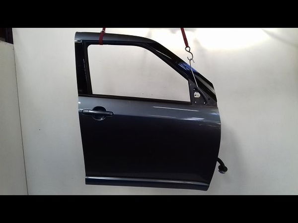 Porte avant droite Suzuki SWIFT III (MZ, EZ) 1.3 (rs 413) (2005)