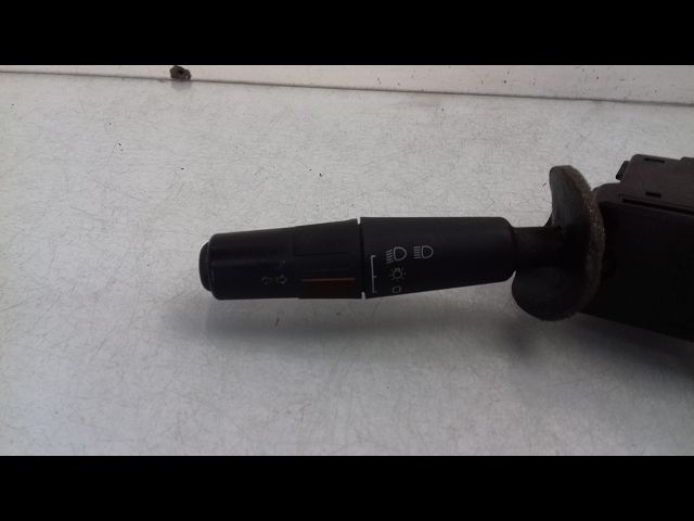 Commande clignotant Peugeot 306 (7B, N3, N5) 1.9 sld (1994-2001)