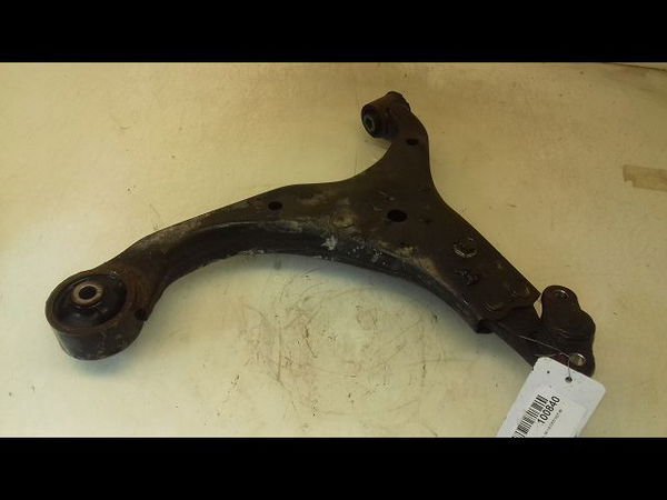 Triangle inf avg Kia PRO CEE'D (ED) 1.6 crdi 90 (2008-2012)