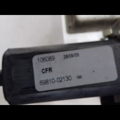 Mecanisme  moteur lève-glace avant droit Toyota COROLLA (_E12_) 1.4 d (nde120_) (2004-2007) 5 portes