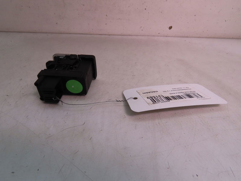 Interrupteur commande de frein a main Volkswagen GOLF VII (5G1, BQ1, BE1, BE2) 1.2 tsi (2012-2017)