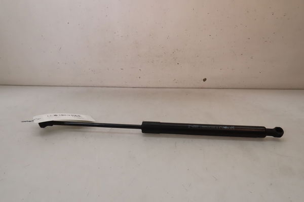 Verin droit coffre arrière DS DS3