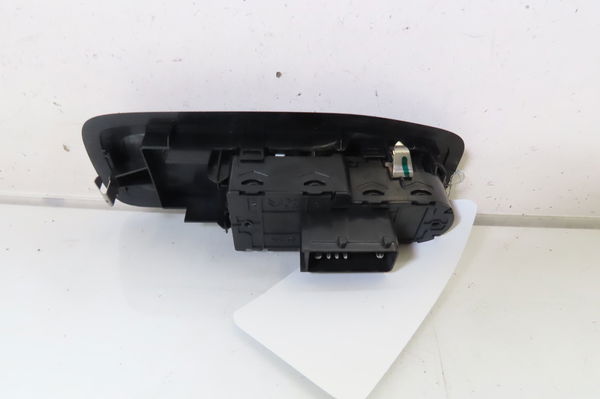 Commande lève-glace porte avant gauche PEUGEOT 208