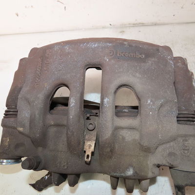 Etrier de frein avant gauche RENAULT MASTER