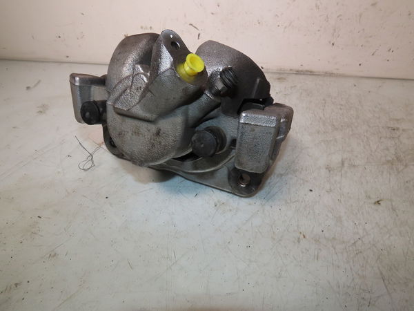 Etrier de frein avant droit PEUGEOT 3008