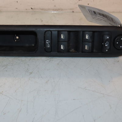Commande lève-glace porte avant gauche RENAULT KANGOO