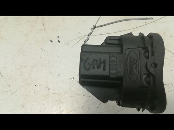 Commande lève-glace porte avant droite Ford FOCUS I Clipper (DNW) 1.8 tdci (2001-2004)