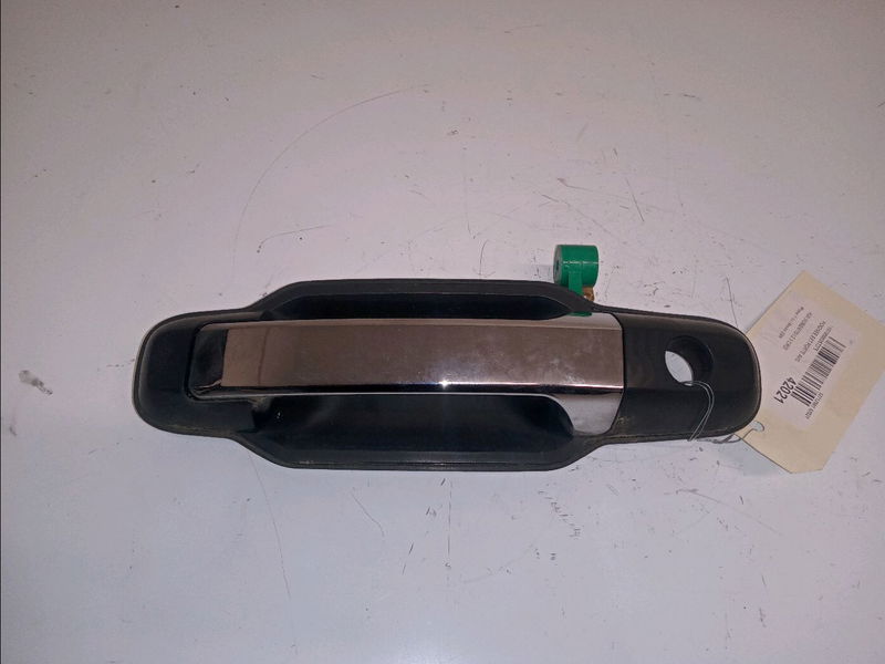 Poignee ext porte avg Kia SORENTO I (JC) 2.5 crdi (2006-2011)