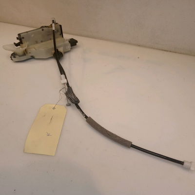 Serrure porte avg Peugeot 2008 I (CU_) 1.2 thp 110 - puretech 110 (2015) 5 portes
