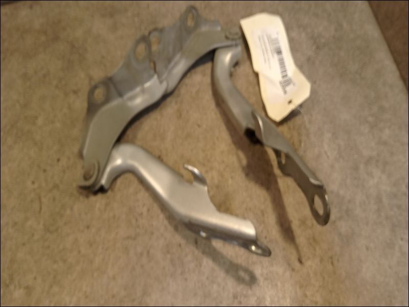 Compas d capot Toyota RAV 4 II (_A2_) 2.0 d 4wd (cla20_, cla21_) (2001-2005)