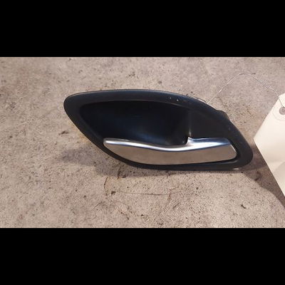 Poignee int porte avd Renault ESPACE IV (JK0-1_) 2.2 dci (jk0h) (2002-2006)