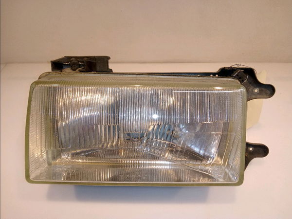 Phare gauche AUDI 80 II  1.6i 75ch