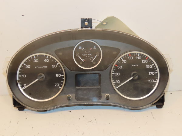 Compteur Peugeot PARTNER TEPEE 1.6 hdi 90 (2010)