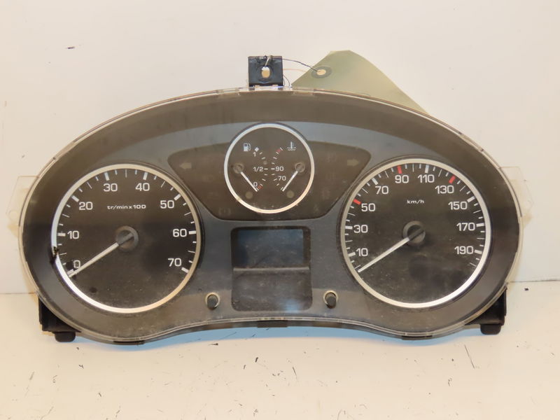 Compteur Peugeot PARTNER TEPEE 1.6 hdi 90 (2010)