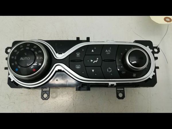 Commande de chauffage Renault CLIO IV (BH_) 1.5 dci 90 (2012) 5 portes