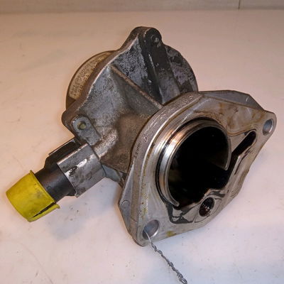 Pompe a vide Renault CLIO II (BB_, CB_) 1.5 dci (b-cb07) (2001-2009) 3 portes