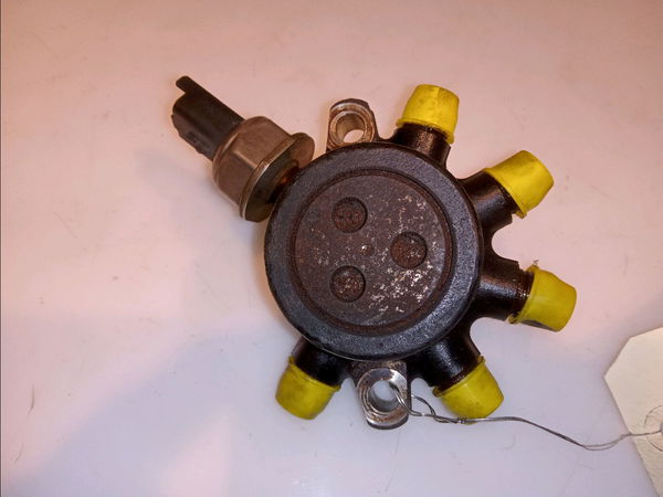Rampe injection FORD TRANSIT CONNECT I